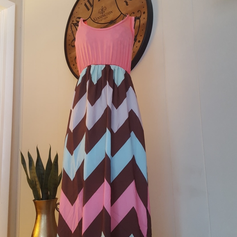 Vicabo Chevron Long Dress BNWT